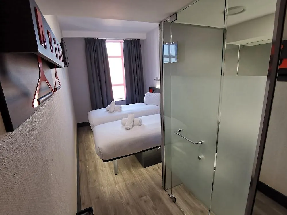 Easyhotel Sheffield Hotel
